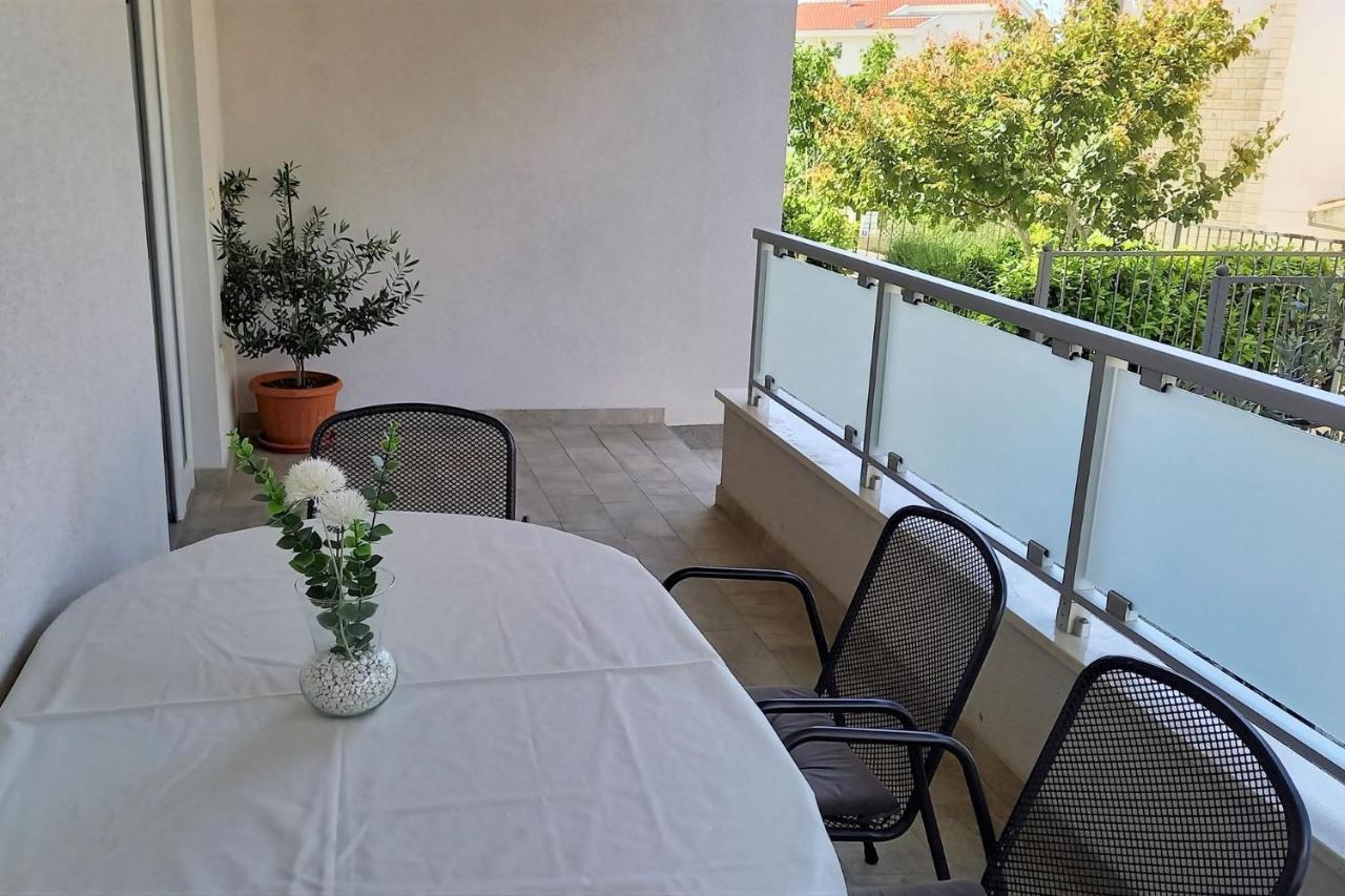 פרומאינה Apartments Danica מראה חיצוני תמונה