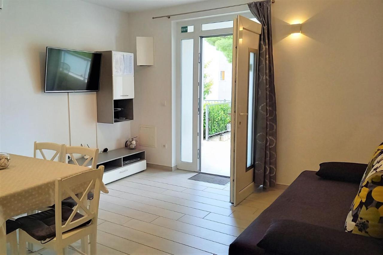 פרומאינה Apartments Danica מראה חיצוני תמונה