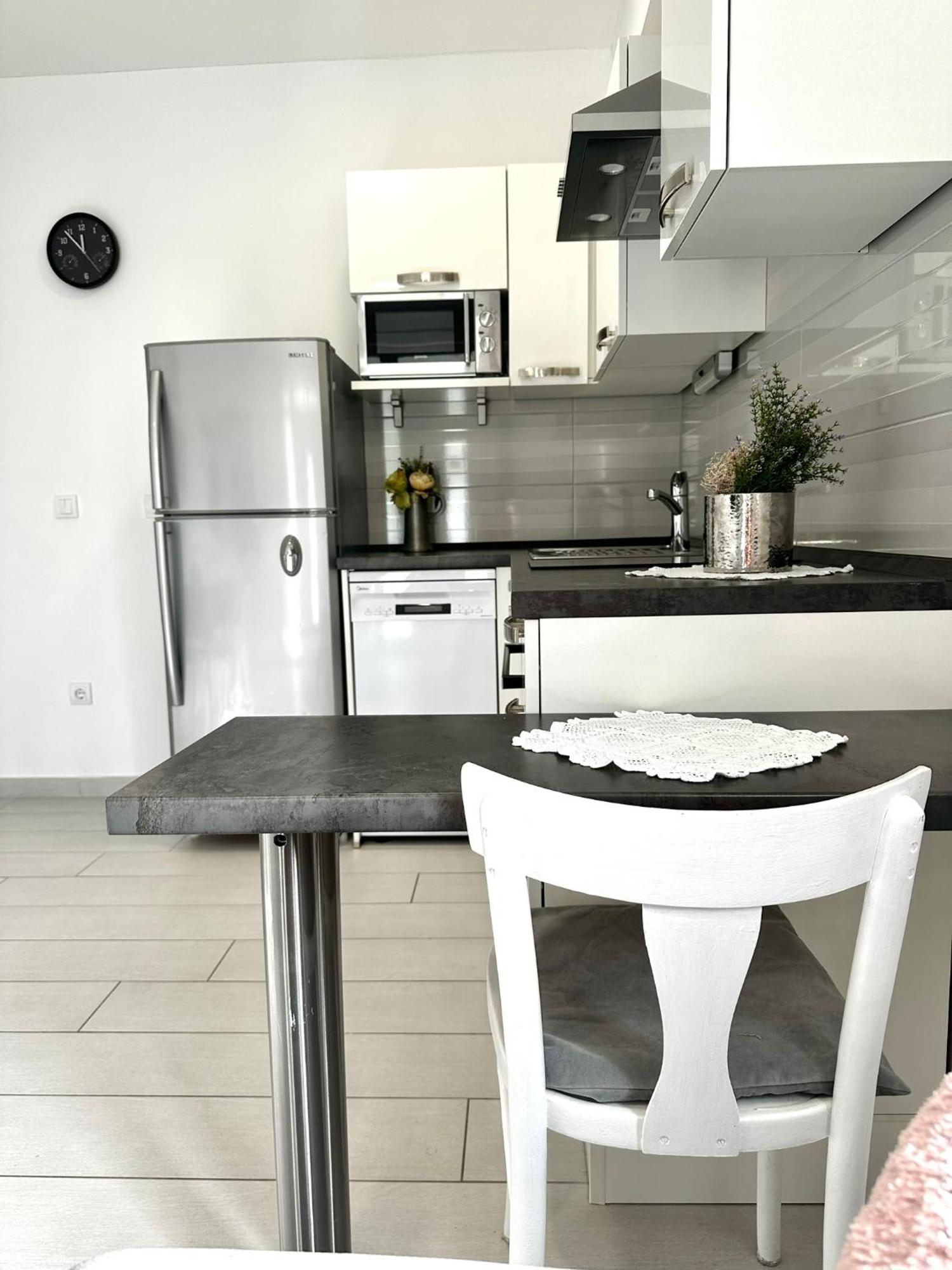 פרומאינה Apartments Danica מראה חיצוני תמונה