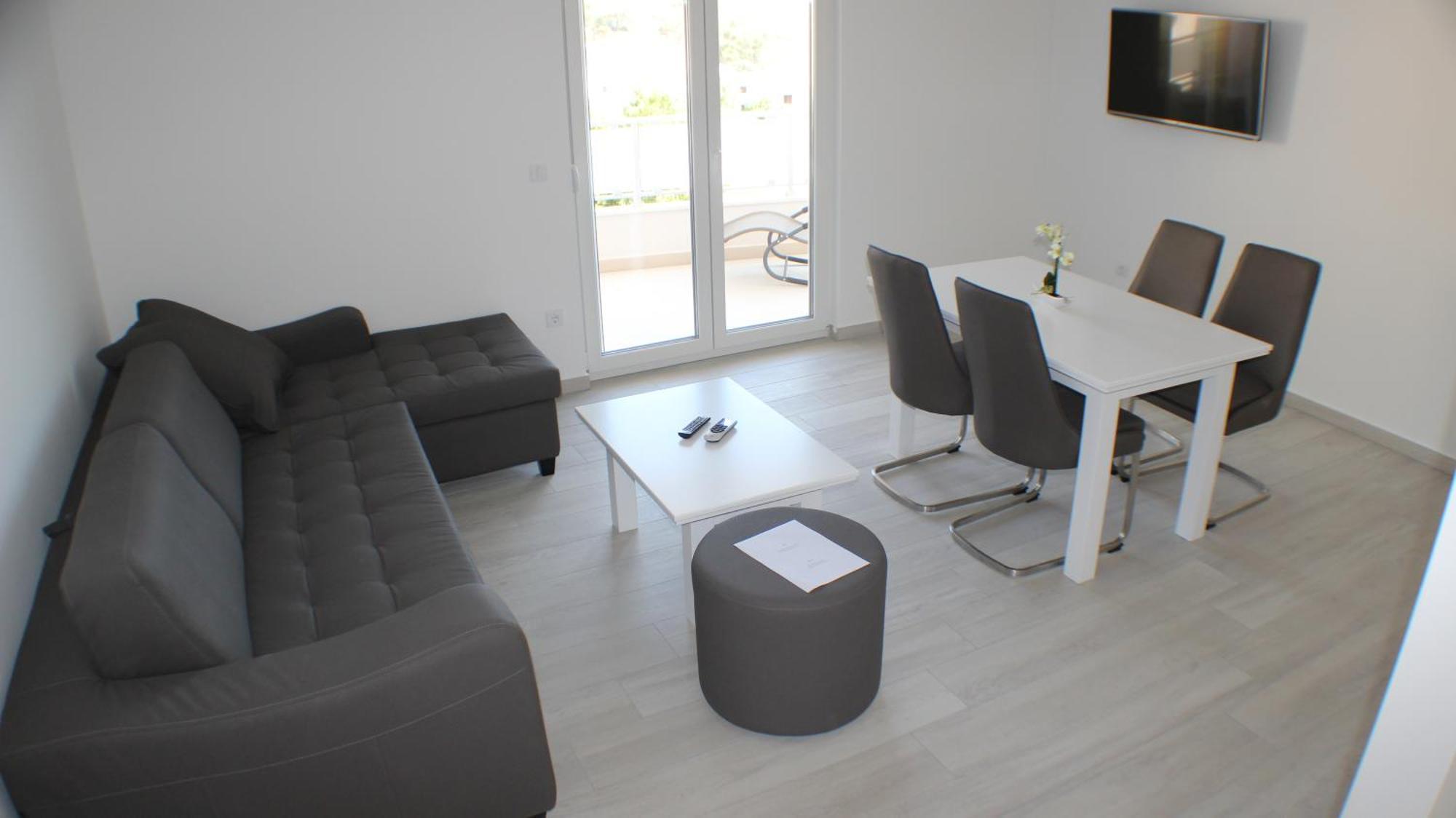 פרומאינה Apartments Danica מראה חיצוני תמונה
