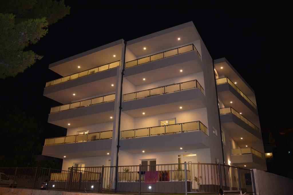 פרומאינה Apartments Danica מראה חיצוני תמונה